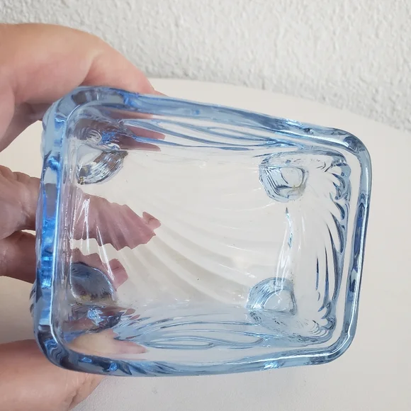 #Cambridge Caprice Moonlight Blue Glass Koi Fish Footed Cigarette Box - Picture 6 of 14